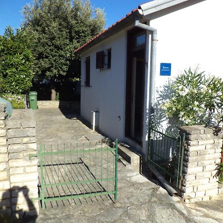 Apartment Blanka Petrcane Exterior photo