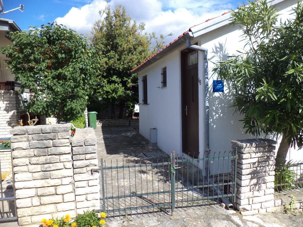 Apartment Blanka Petrcane Exterior photo